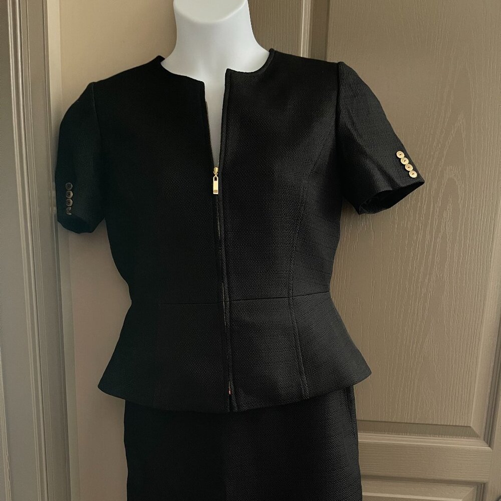 Tahari Skirt Suit